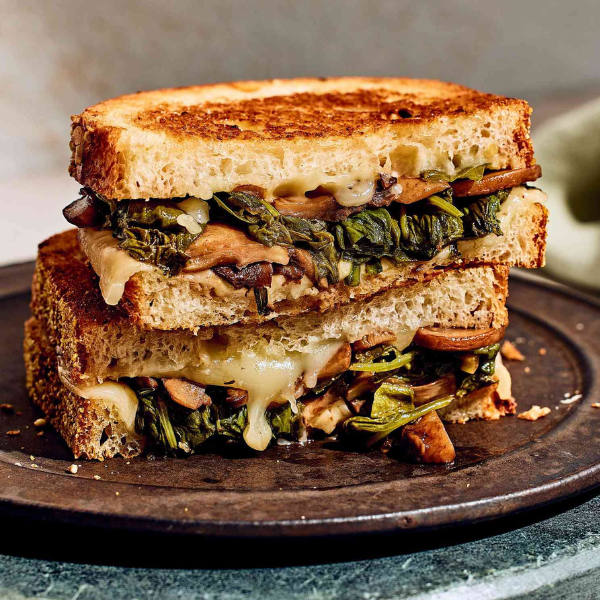 Spinach Mushroom Sandwich